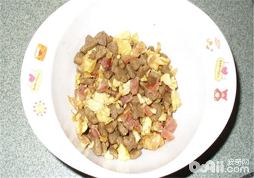 狗狗香腸雞蛋飯