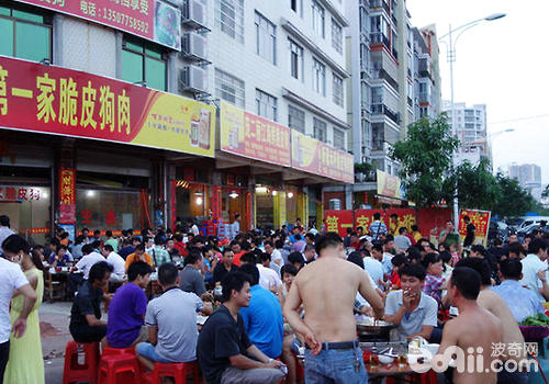要讓他們突然改變這種風俗的確一開始有些困難