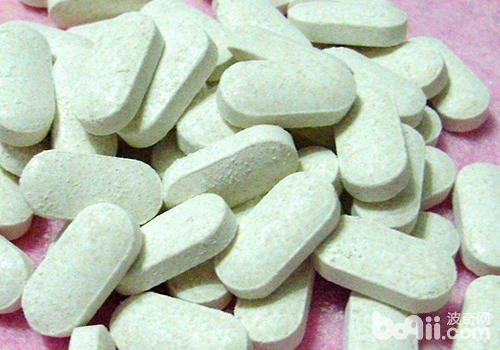 平時適量的為狗狗補充鈣質