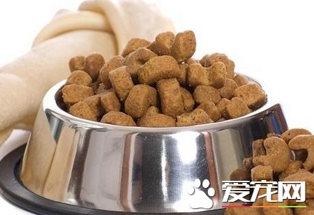狗糧人能吃麼 狗糧可以混著吃嗎